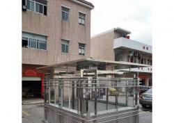 疫情体温监测不配合，怒砸岗亭惹众怒